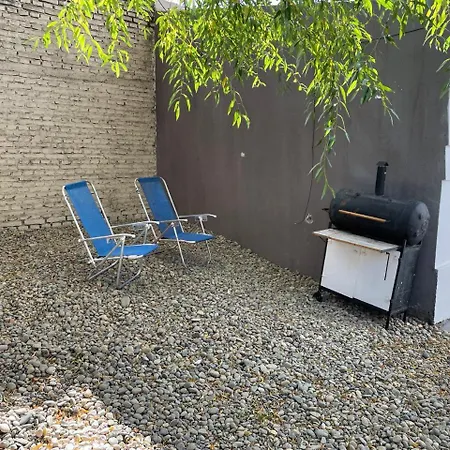 Hermoso Departamento Con Patio En Rio Gallegos Exterior photo